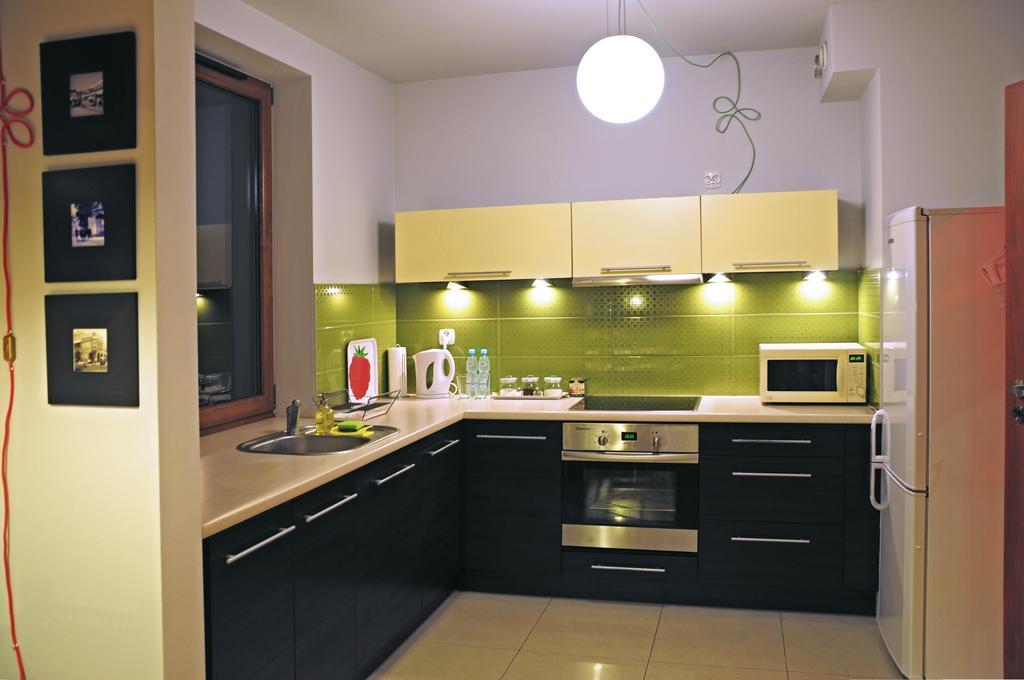 Color Apartment Krasków Δωμάτιο φωτογραφία